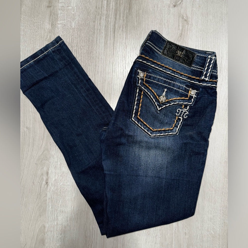 Miss Me Jeans, signature skinny